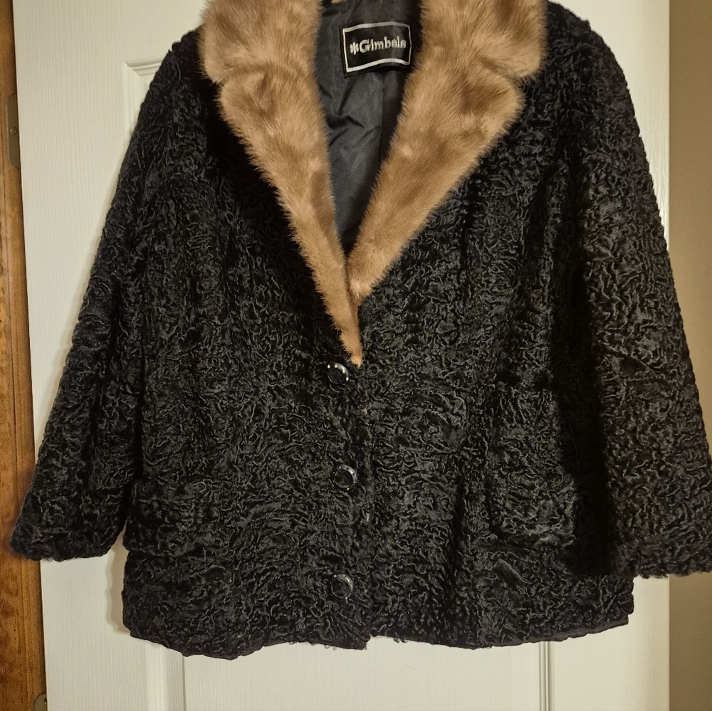 Gimbel's VINTAGE Lambs Wool Cost With Fur Collar.